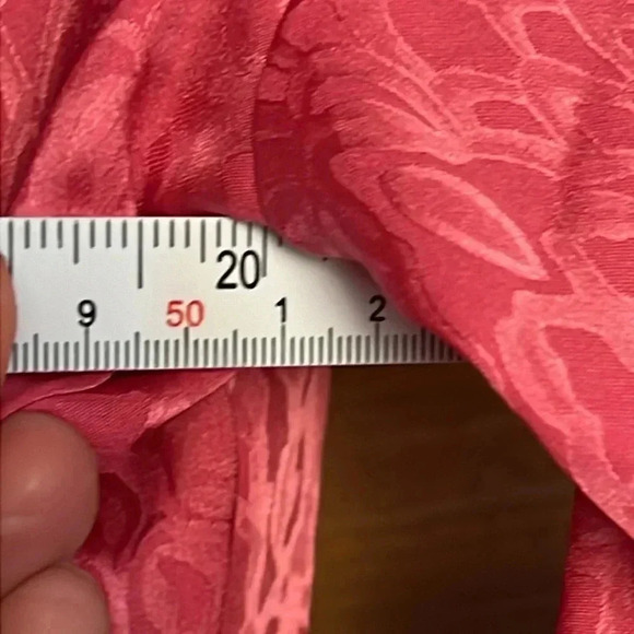 NA – KD women’s modal, flow, maxi dress pink‎ satin touch  button closure V-neck - Picture 2 of 9